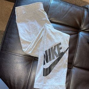 Nike leggings